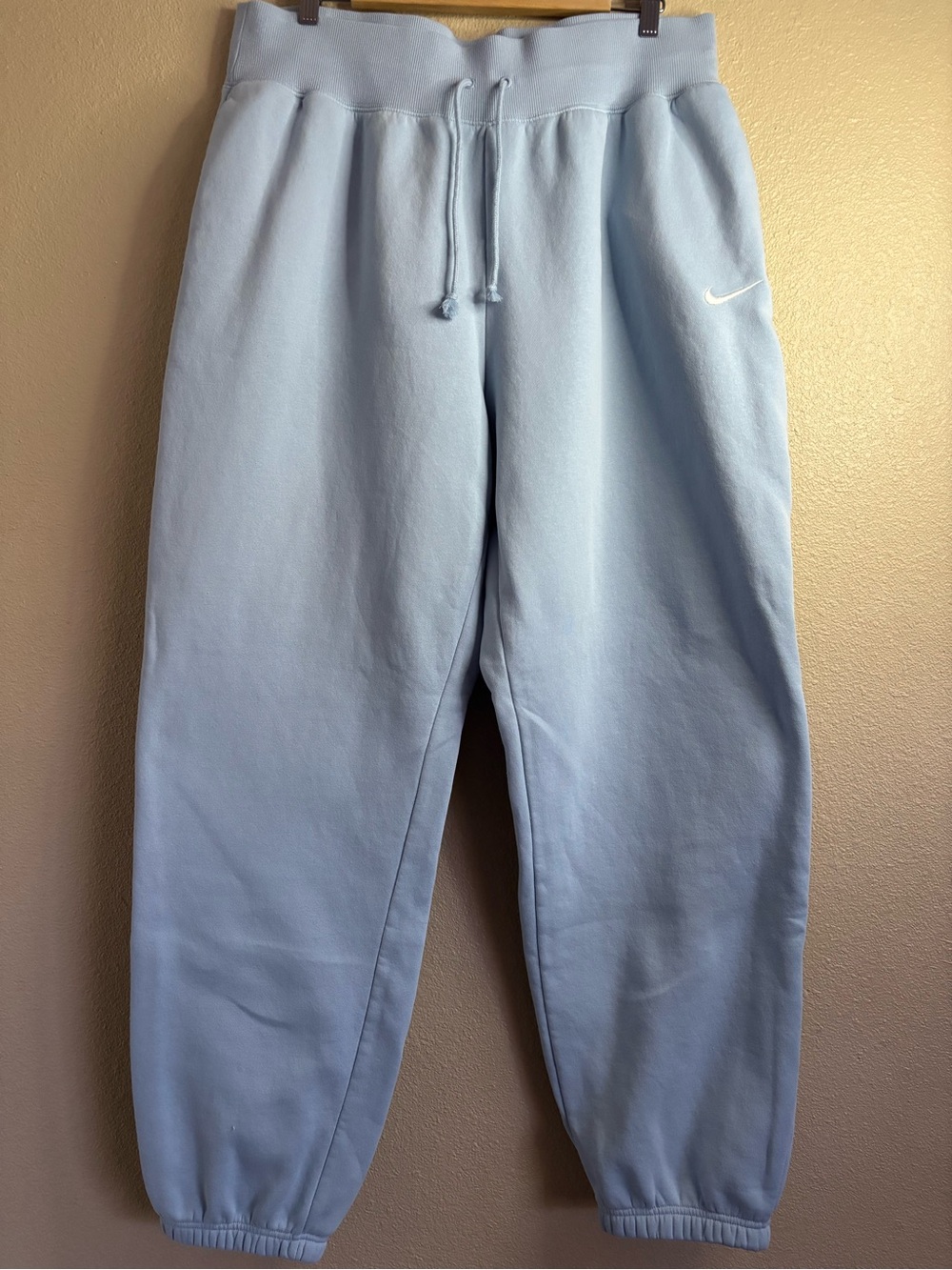 Nike Women's Light Blue Fleece Jogger Pants (Tall)